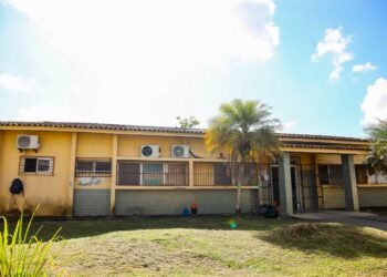 Candeias: Com investimento de mais de R$ 500 mil, reforma do PSF da Urbis 2 é iniciada – Prefeitura Municipal de Candeias.