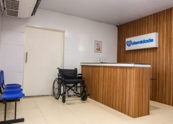 Prefeitura entrega maternidade do hospital, quatro ambulâncias e uma Van TFD – Prefeitura Municipal de Candeias.