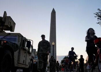 Guarda Nacional chega a Washington DC; prefeita denuncia autoritarismo