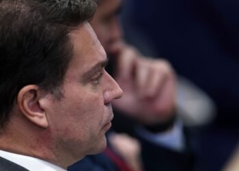 Ramagem pede absolvição e nega monitoramento ilegal na Abin