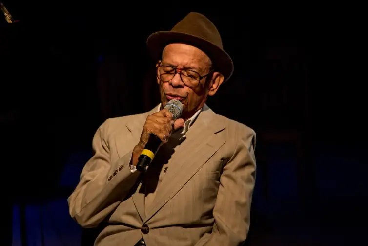 Marcio Oliveira/Divulgação Rio de Janeiro (RJ) 01/08/2025 - Elton Medeiros é homenageado no Samba na Gamboa, da TV Brasil. Foto: TV Brasil