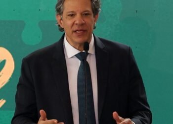 Haddad entrega hoje a Lula plano contra efeitos do tarifaço dos EUA