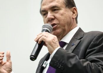 Juro alto preocupa mais que tarifaço, diz Luiz Marinho