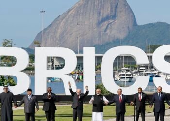 Lula diz que não recuou da ideia de moeda própria do Brics