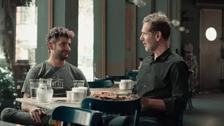 Rio de Janeiro (RJ) 15/08/2025 - A TV Brasil apresenta o último programa inédito da produção Chefs do Brasil com grandes nomes da cozinha nacional neste sábado (16), às 12h30. O seriado independente recebe o saudoso chef Paulo Yoller para uma entrevista exclusiva com Paulo Vitale no sexto episódio da atração gravada em 2023. Foto: TV Brasil