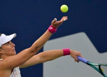 Bia Haddad sofre, mas vence britânica Kartal em estreia no US Open