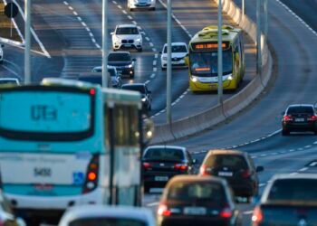 Governo federal recebe sugestões para levar internet a rodovias