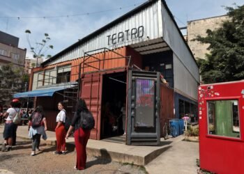 MP questiona Nunes sobre ordem contra artistas do Teatro de Contêiner