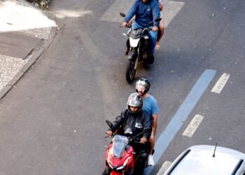 Conheça dez cuidados para uma viagem de moto mais segura