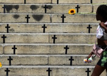 Casos de feminicídio por arma de fogo aumentam em 2025 no país