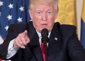 Trump envia submarinos nucleares para Rússia após crítica de Medvedev