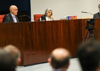 Moraes enumera 13 “atos executórios” para condenação de Bolsonaro