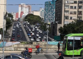 Acidentes de trânsito caem, mas reabilitação onera o SUS