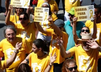 Estudo com dados de 101 países aponta danos do álcool à saúde mental