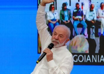 Lula lembra covid e diz que saúde não tem esquerda ou direita