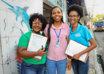 Prefeitura inicia ação em prol da Campanha Natal de Luz Candeias 2025 – Prefeitura Municipal de Candeias.