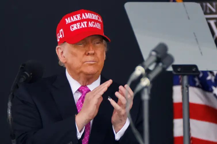 Presidente dos EUA, Donald Trump, durante cerimônia, em Nova York
24/05/2025
Reuters/Eduardo Munoz/Proibida reprodução