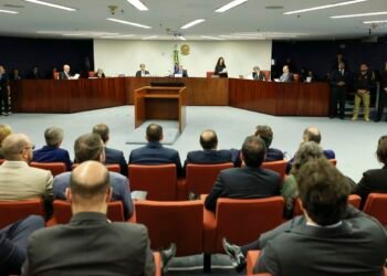 STF terá sessão extra para continuidade de julgamento de Bolsonaro