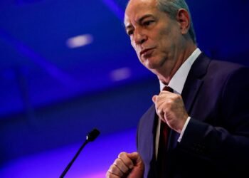 Justiça Eleitoral do Ceará nega pedido de prisão de Ciro Gomes