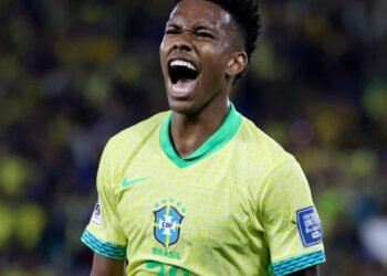 Brasil joga bem no Maracanã e derrota Chile pelas Eliminatórias