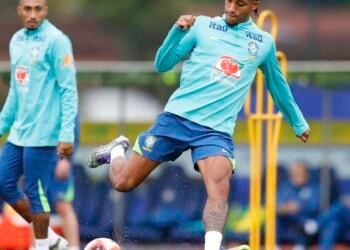 Brasil enfrenta Bolívia em seu último compromisso pelas Eliminatórias