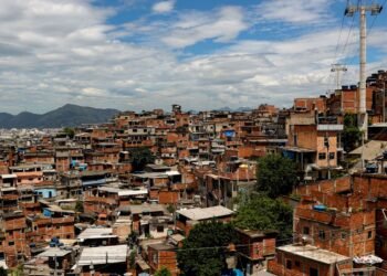 Curso capacita jovens de favelas para produzir conteúdo nas redes