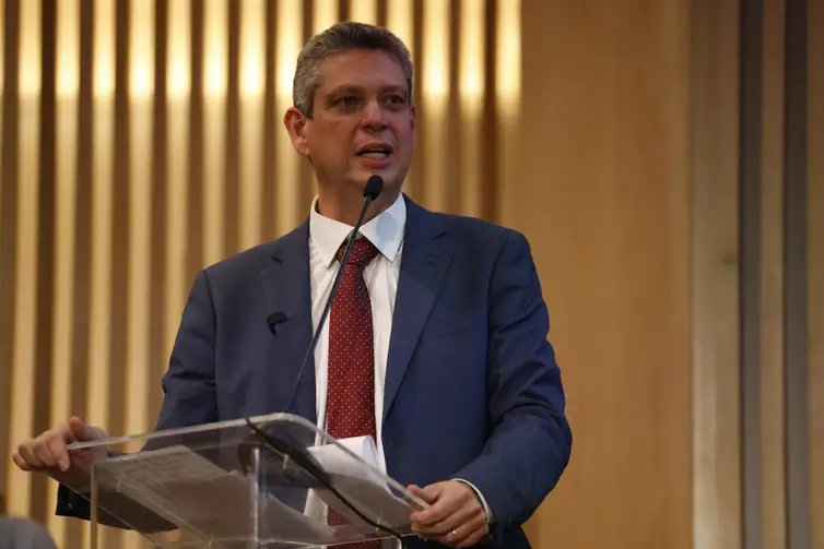 Rio de Janeiro (RJ) 14/11/2024 – O ministro da Secretaria-Geral da Presidência da República, Márcio Macedo, na mesa de abertura do G20 Social, no Museu do Amanhã. Foto: Fernando Frazão/Agência Brasil
