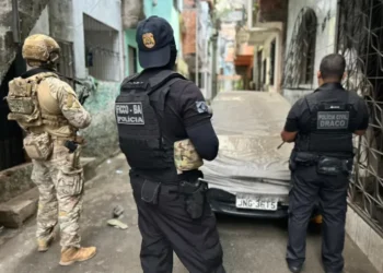 Força-tarefa baiana combate tráfico de armas para facções