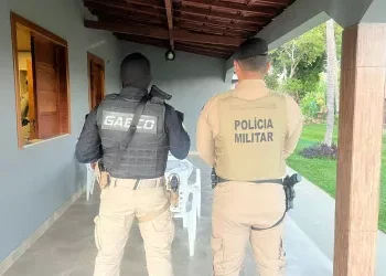 Tenente-coronel da PM é investigado por encobrir ações de milícia na Bahia