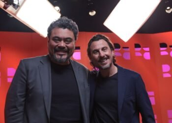 DR com Demori recebe Leonardo Sakamoto na TV Brasil nesta terça