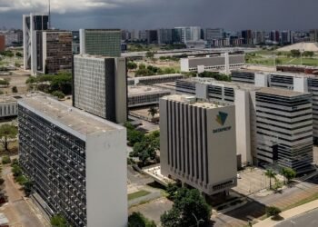 CGU abre 40 processos sobre descontos ilegais em pensões do INSS