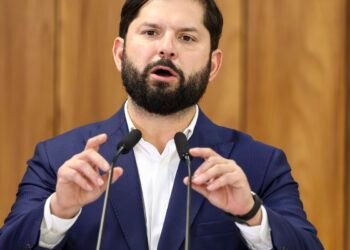 Boric e Petro se manifestam após condenação de Bolsonaro