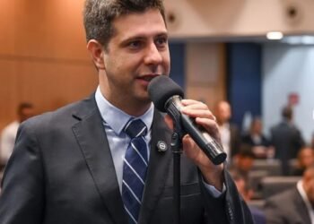 Picciani reassume vaga na Alerj e substitui deputado TH Joias