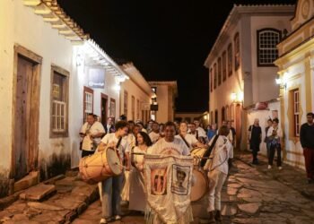 História afro nas escolas ajuda a reduzir preconceitos, dizem mestres