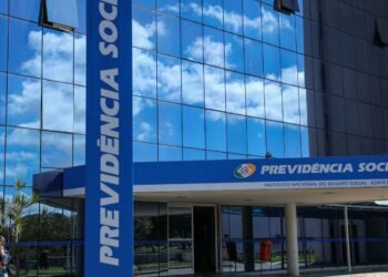 Dino vota para anular regra que reduziu aposentadoria por invalidez