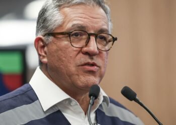 Governo vai comprar 150 mil antídotos contra intoxicação por metanol