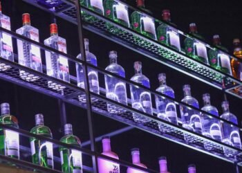 Paraná confirma dois casos de contaminação por metanol em bebidas