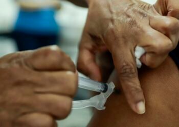 Dia D de multivacinação é realizado neste sábado em todo o país