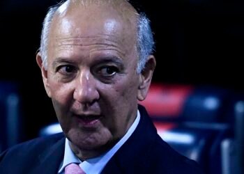 STJ mantém condenação de ex-governador Arruda por improbidade