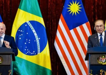 Problema do mundo é ausência de lideranças , diz Lula na Malásia