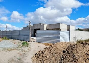 Serra Preta: Cidade das obras inacabadas