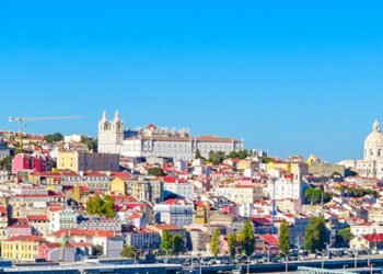 Saiba como nova lei dos estrangeiros afeta brasileiros em Portugal
