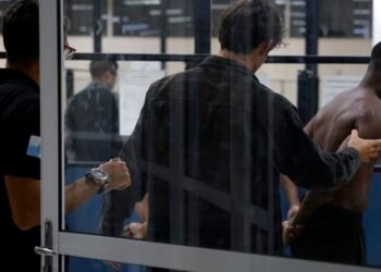 Ministros farão reunião de emergência com Castro nesta quarta-feira