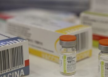 Fiocruz e UFMG firmam parceria para expandir centro de vacinas