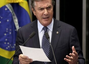 Secretaria diz que não tinha e-mail do STF para informar sobre Collor