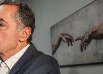 Barroso passa mal e é internado em hospital de Brasília