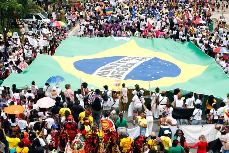 Brasília (DF), 25/11/2025 - Marcha das Mulheres Negras, realizada na Esplanada dos Ministérios. Foto: Bruno Peres/Agência Brasil