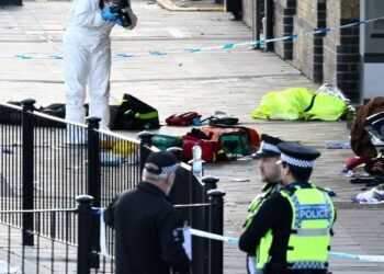 Ataque a trem em Cambridge deixa nove pessoas em estado grave