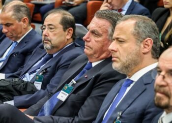 Defesas de Bolsonaro e de outros réus contestam execução das penas 