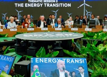 Lula diz que Acordo de Paris está longe da meta e faz apelo a líderes